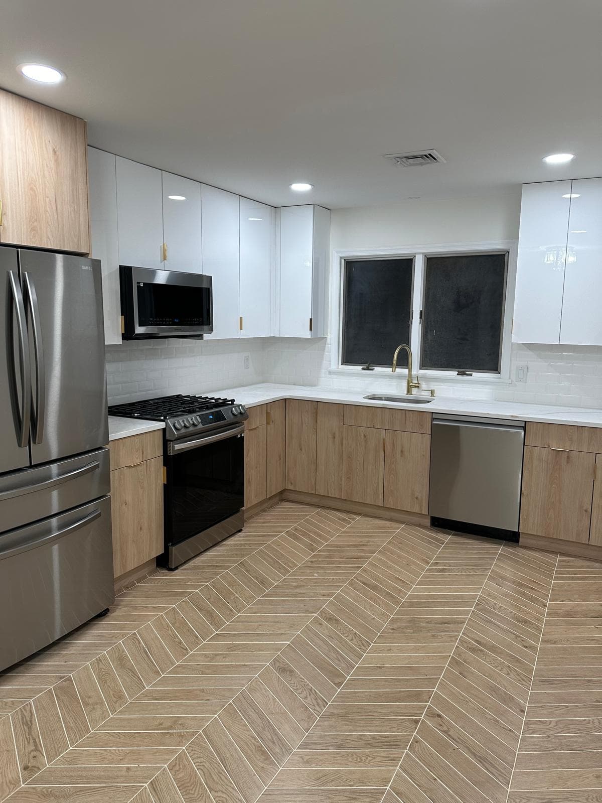 Kitchen tile backsplash and flooring in New Jersey